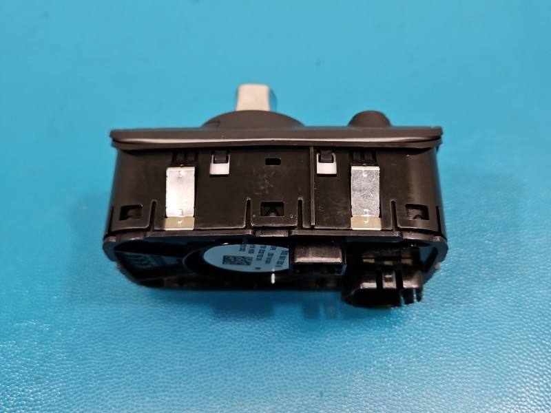 Переключатель кнопка Audi A3 8V 8V0941531K — фото детали 6