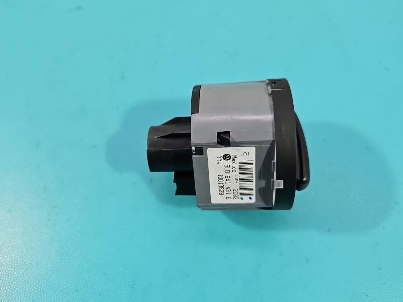 Перемикач кнопка Skoda Yeti 5L0941431E — фото деталі 3