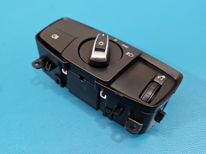 Перемикач кнопка BMW i3 9865812
