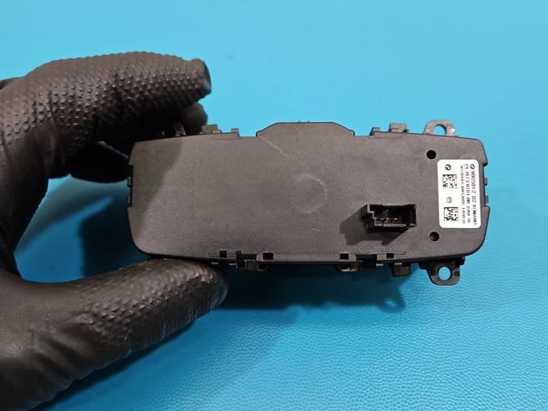 Перемикач кнопка BMW i3 9865812 — фото деталі 3