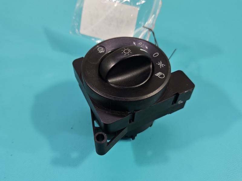 Перемикач кнопка Mercedes Sprinter A9065450504