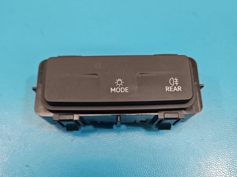 Перемикач кнопка Skoda Superb 4 571941633