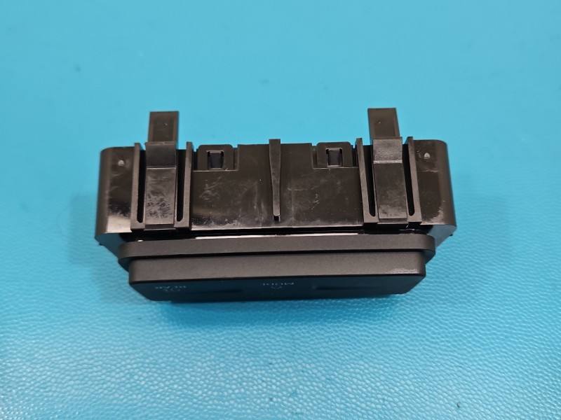 Перемикач кнопка Skoda Superb 4 571941633 — фото деталі 3