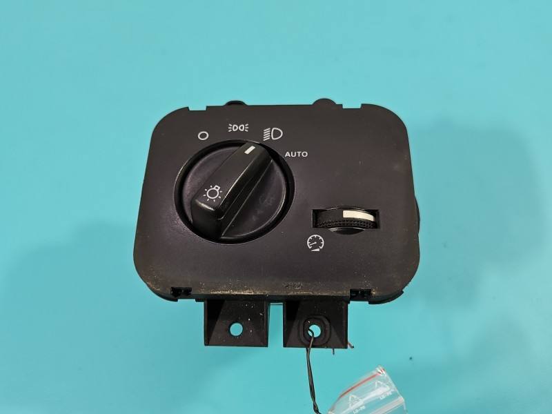 Перемикач кнопка Land Rover Range Rover YUD501480 — фото деталі 2