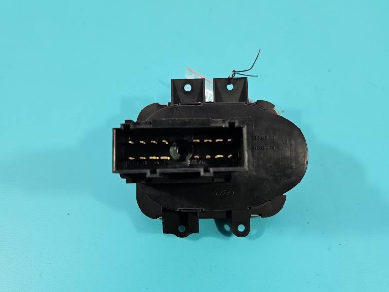 Перемикач кнопка Land Rover Range Rover YUD501480 — фото деталі 5