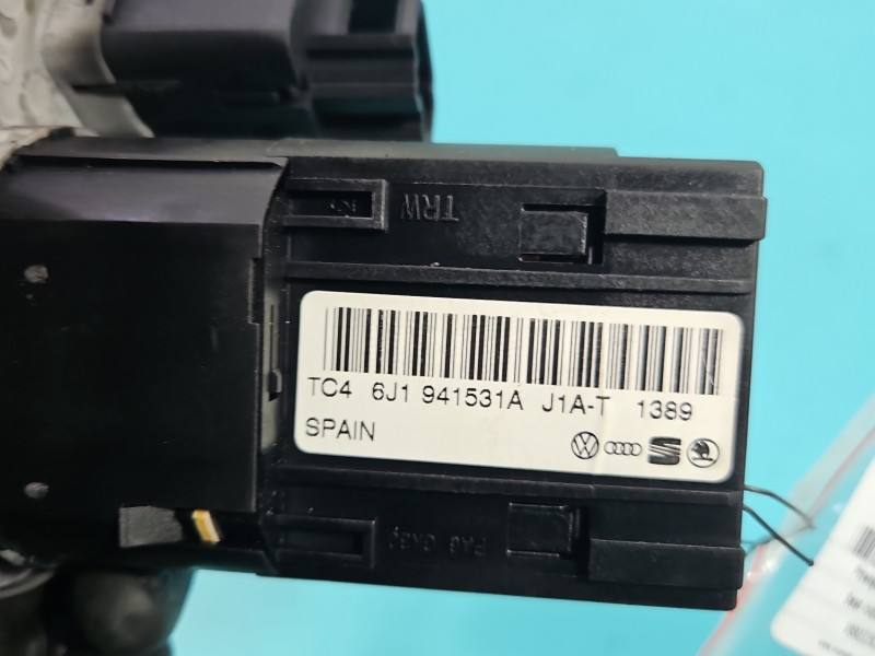 Перемикач кнопка Seat Ibiza 6J1941531A — фото деталі 9
