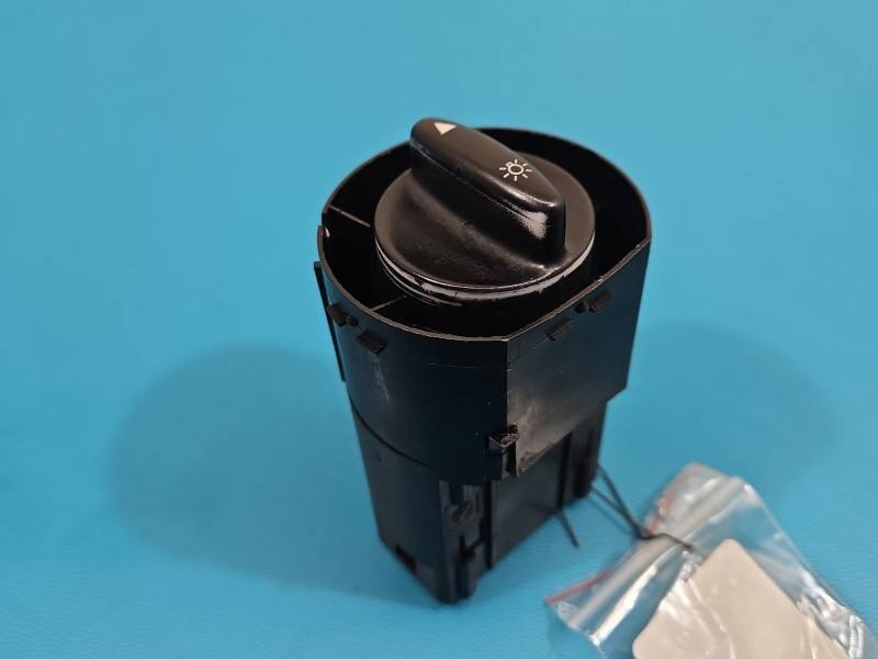 Переключатель кнопка Seat Toledo 1M1941531E