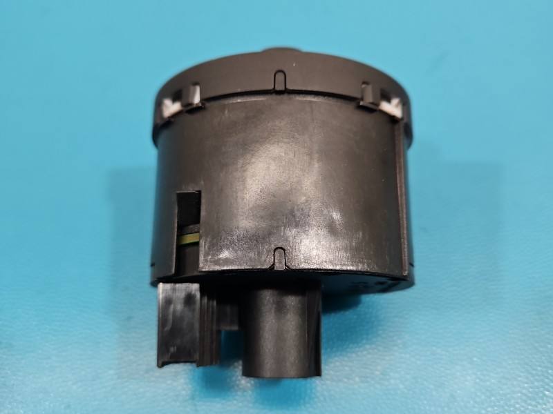 Перемикач кнопка Skoda Kodiaq 565941431C — фото деталі 7