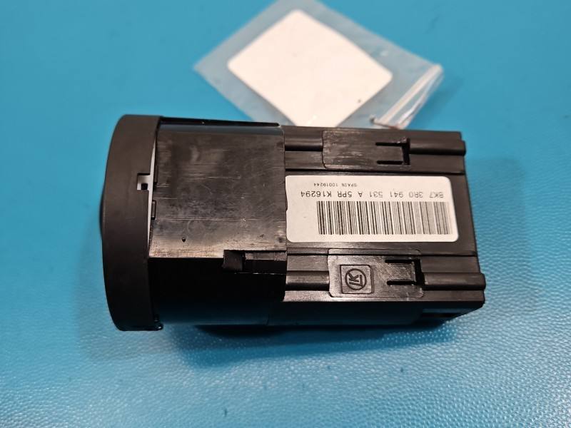 Перемикач кнопка Seat Exeo 3R0941531A — фото деталі 3