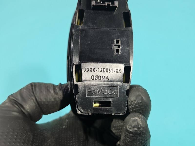 Переключатель кнопка Ford Focus 10507973-00 — фото детали 7