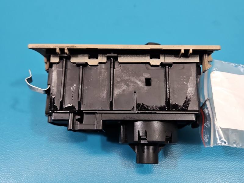 Перемикач кнопка Mercedes ML W164 A1645450304 — фото деталі 8