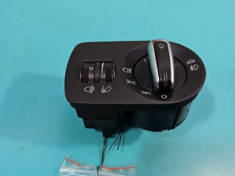 Перемикач кнопка Audi A3 8P 8P1941531BA — фото деталі 3