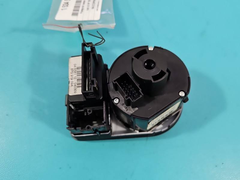 Перемикач кнопка Audi A3 8P 8P1941531BA — фото деталі 5