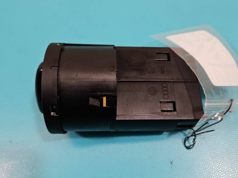 Перемикач кнопка Volkswagen Polo 6R0941531B — фото деталі 6
