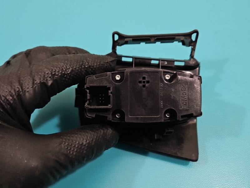 Перемикач кнопка Ford Focus BM5T-13A024-EC — фото деталі 4