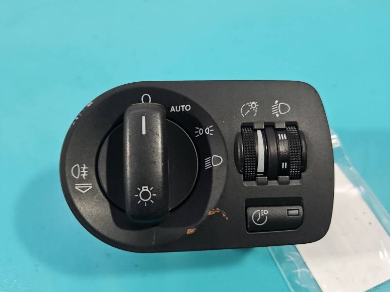 Перемикач кнопка Audi A3 8P 8P1919094