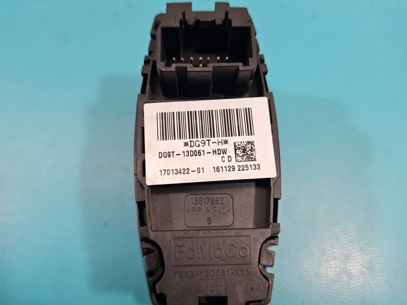 Перемикач кнопка Ford Mondeo DG9T-13D061-HDW — фото деталі 7