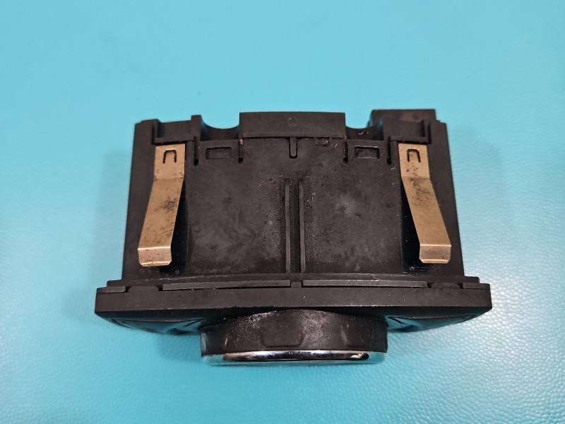 Перемикач кнопка Ford Transit BM5T-13A024-FE — фото деталі 3
