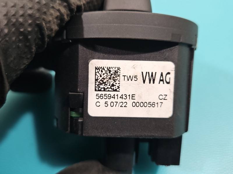 Переключатель кнопка Skoda Kodiaq 565941431E — фото детали 4