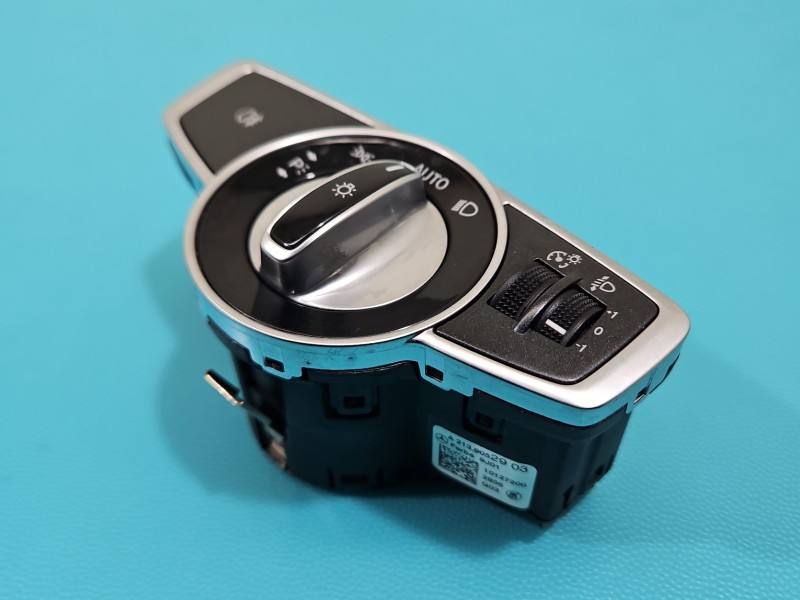 Переключатель кнопка Mercedes E W213 A2139052903