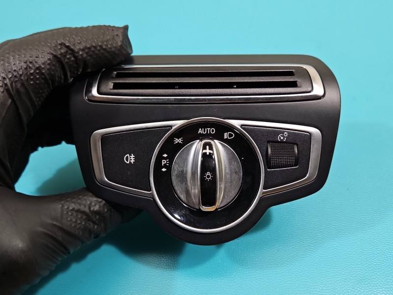 Перемикач кнопка Mercedes C W205 A2059056500 — фото деталі 2