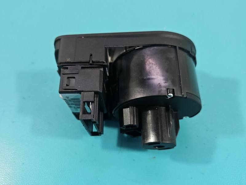 Переключатель кнопка Audi Q3 8X1-941-531-AH — фото детали 3