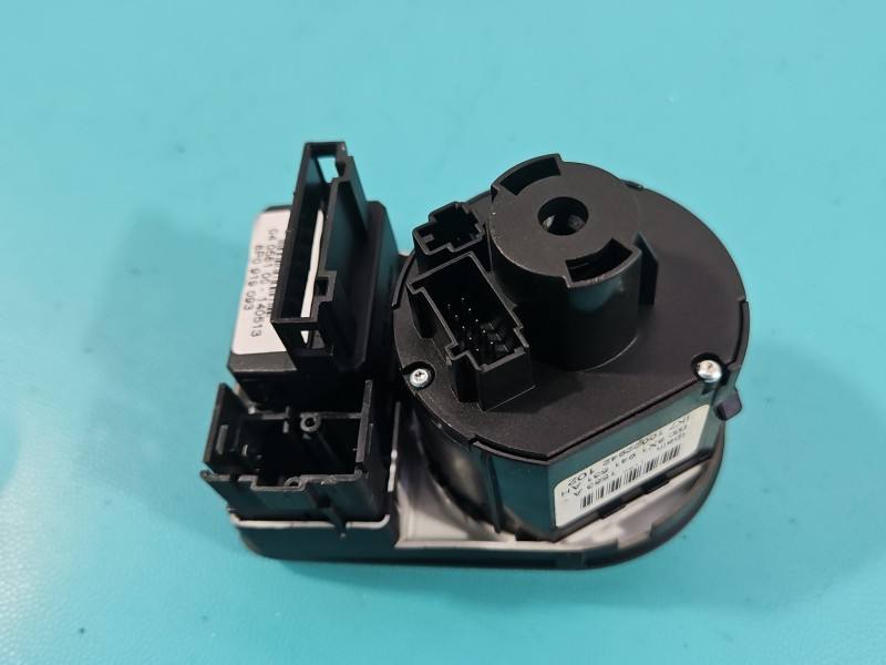 Переключатель кнопка Audi Q3 8X1-941-531-AH — фото детали 4