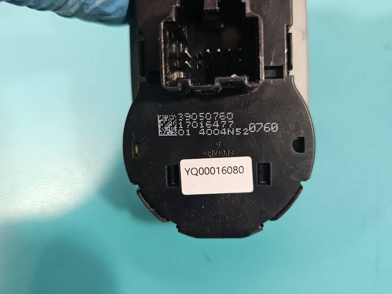 Переключатель кнопка Opel Mokka 39050760 — фото детали 5