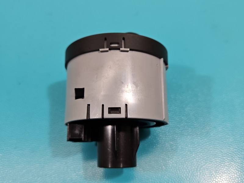 Перемикач кнопка Skoda Octavia 3 5E0941431F — фото деталі 7