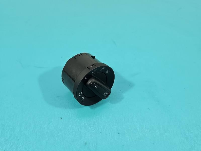 Перемикач кнопка Seat Ibiza 5G0941431R
