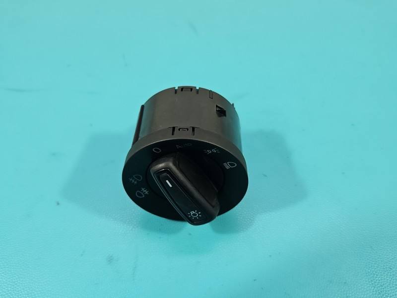 Перемикач кнопка Seat Ibiza 5G0941431R — фото деталі 2