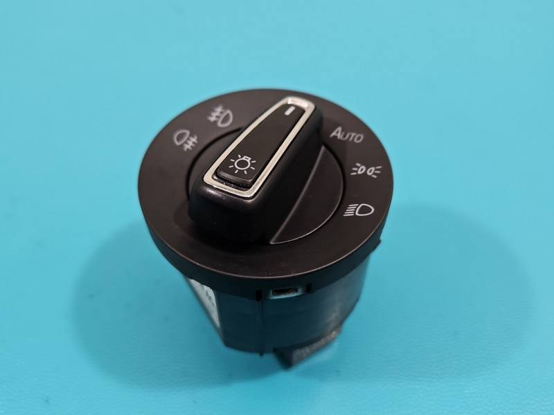 Переключатель кнопка Skoda Karoq 3V0941431