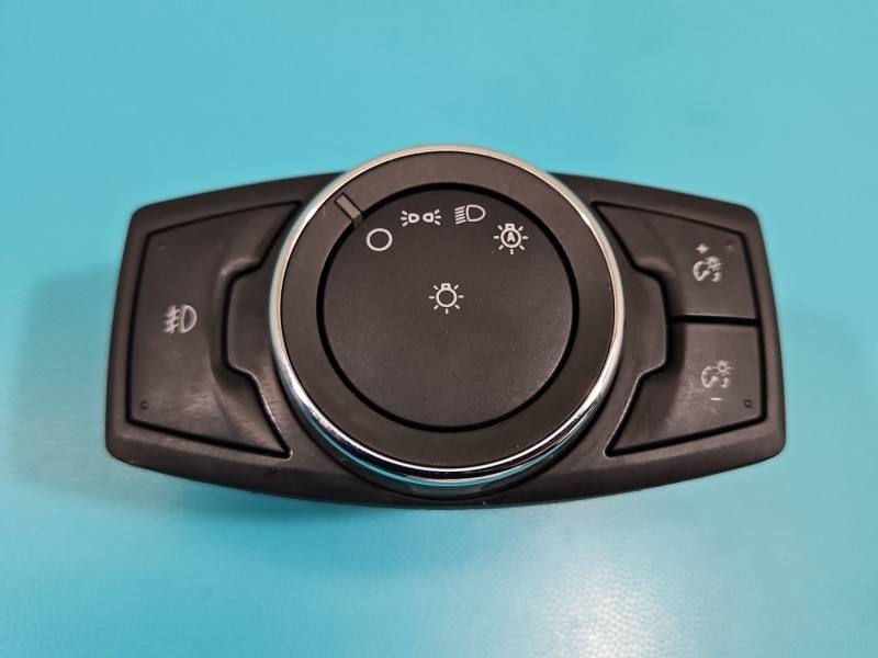 Перемикач кнопка Ford Fusion DG9T-13D061-BEW — фото деталі 2