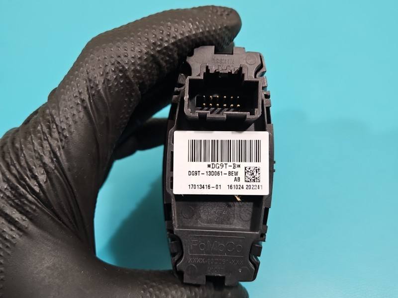 Перемикач кнопка Ford Fusion DG9T-13D061-BEW — фото деталі 4