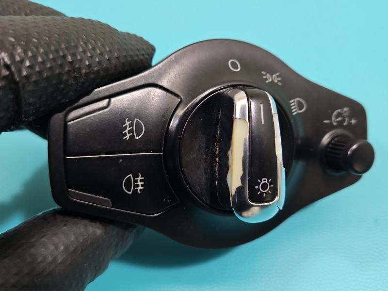 Перемикач кнопка Audi A4 B8 8K0941531AR — фото деталі 4