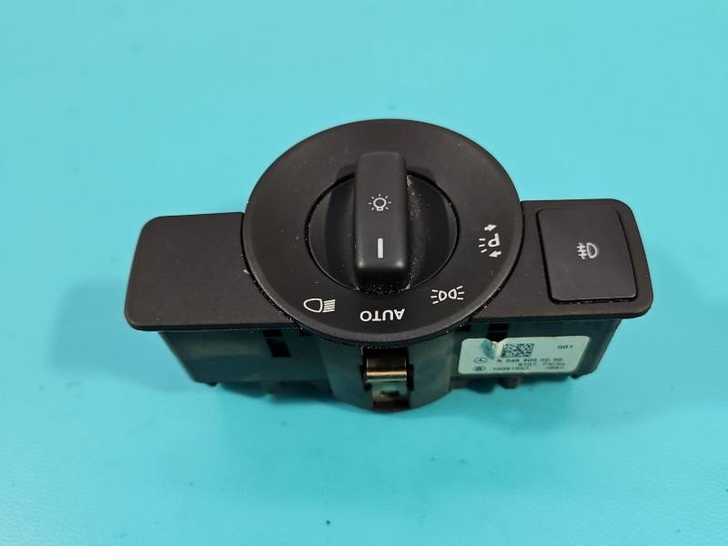 Переключатель кнопка Mercedes B W246 A2469050250 — фото детали 3