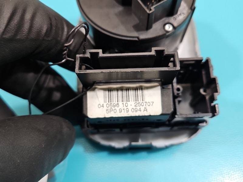 Перемикач кнопка Seat Altea 5P0919094A — фото деталі 6