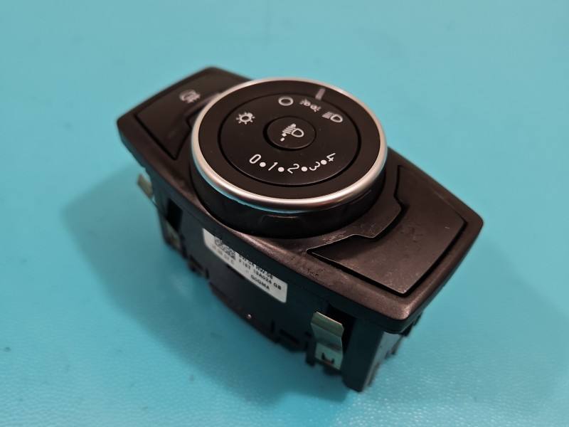 Перемикач кнопка Ford Focus F1ET-13A024-GB