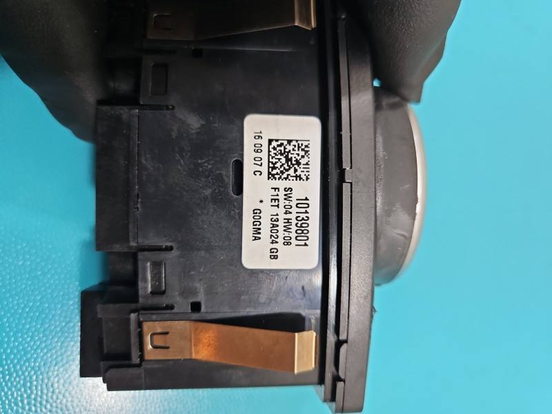 Перемикач кнопка Ford Focus F1ET-13A024-GB — фото деталі 4