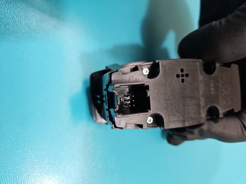 Перемикач кнопка Ford Focus F1ET-13A024-GB — фото деталі 6