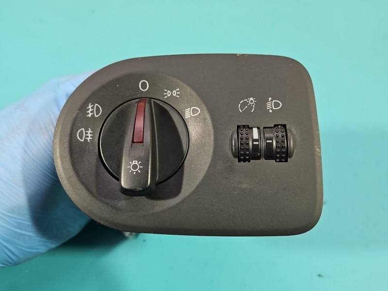Переключатель кнопка Seat Ibiza 6J0919094 — фото детали 3