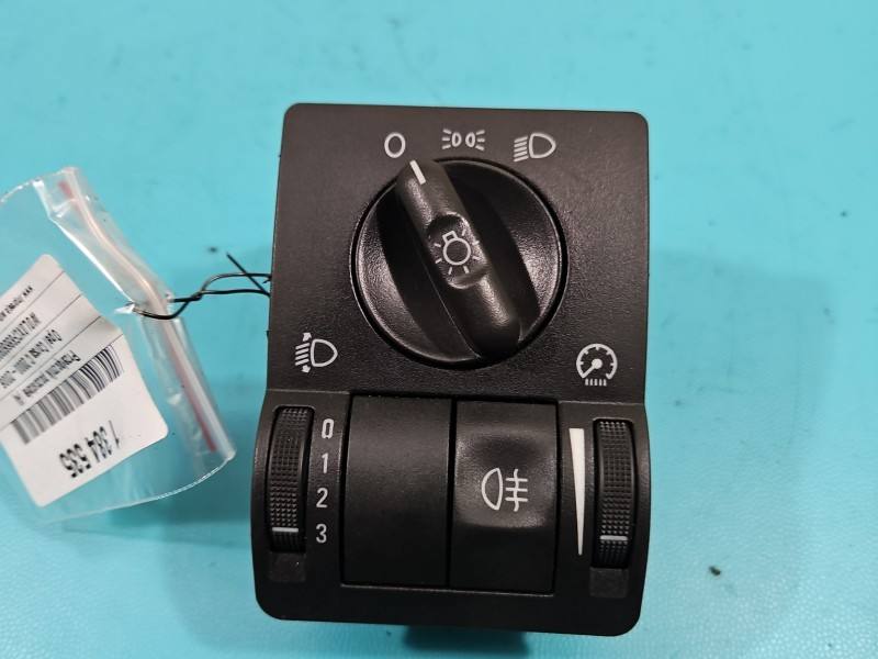 Перемикач кнопка Opel Corsa C 9116612