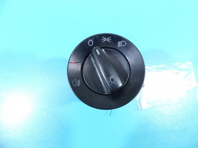 Переключатель кнопка Volkswagen Golf 4 1C0941531 — фото детали 2