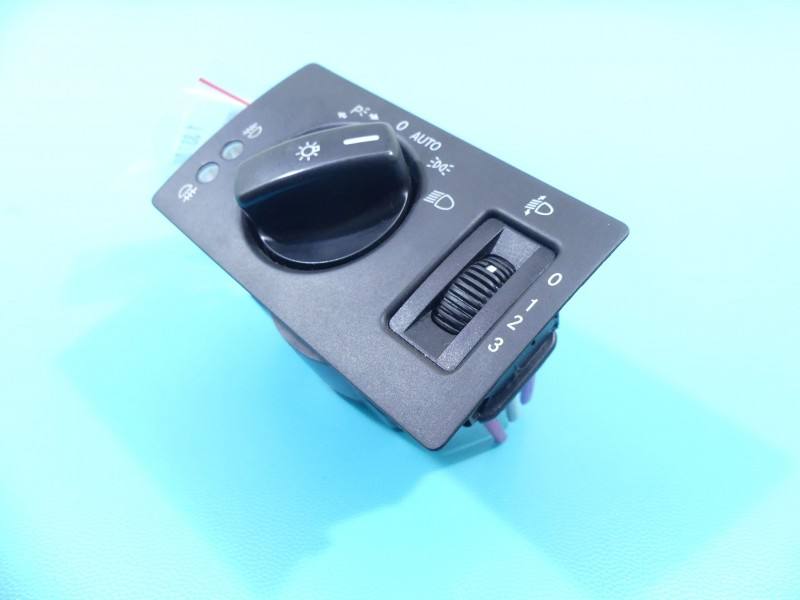 Перемикач кнопка Mercedes B W245 1695451004 — фото деталі 2