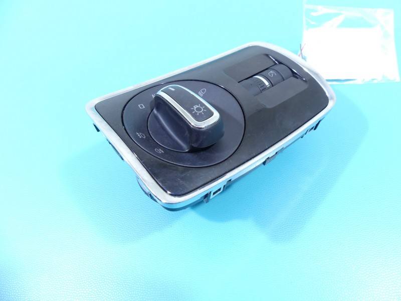 Перемикач кнопка Skoda Superb 2 3T0941431B