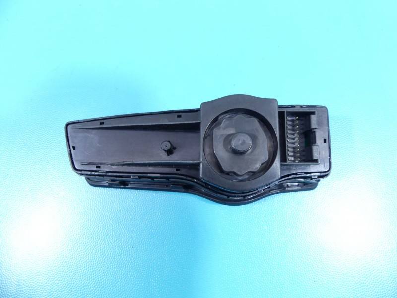 Перемикач кнопка Hyundai I40 93300-3Z200 — фото деталі 3