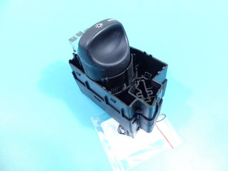 Переключатель кнопка Mercedes S W220 2205450604