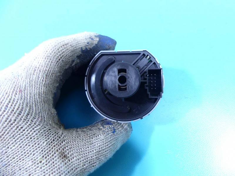 Перемикач кнопка Skoda Octavia 3 5E0941431F — фото деталі 4
