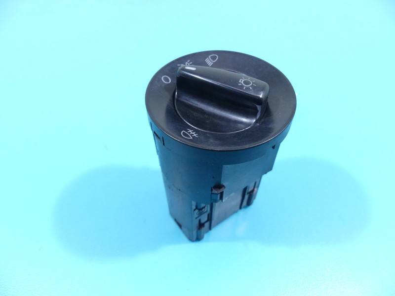 Перемикач кнопка Volkswagen Lupo 1C0941531