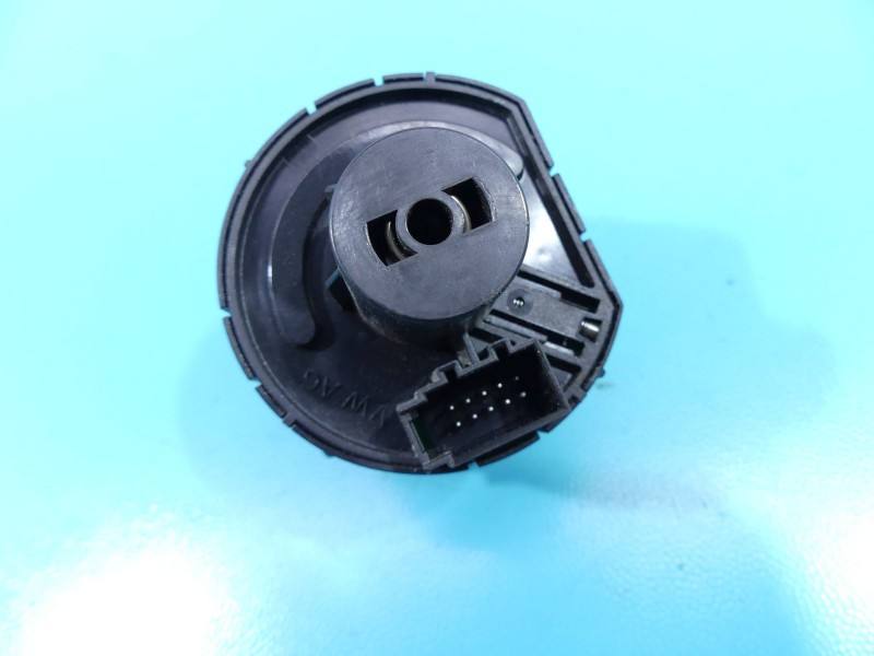 Перемикач кнопка Skoda Octavia 3 5E0941431F — фото деталі 4